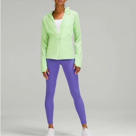 Lululemon Mist Over Windbreaker Size 8 - Picture 6 of 16